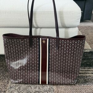Stylish Burgundy Tote Bag